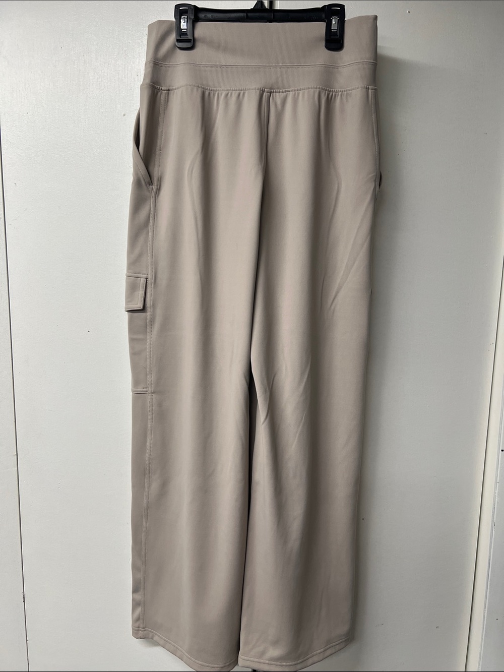 Athleta High-Waist Wide Leg Cargo Pants in Taupe - Picture 4 of 5